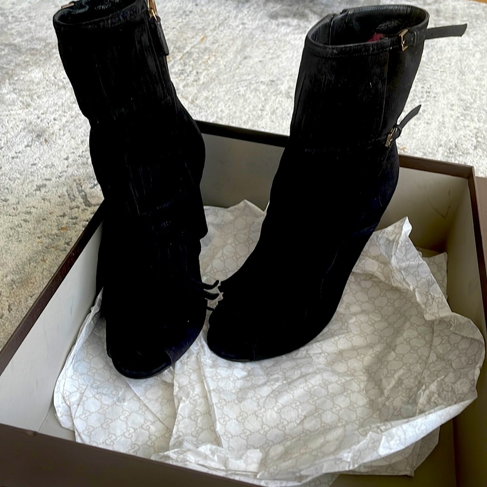 Gucci size 7